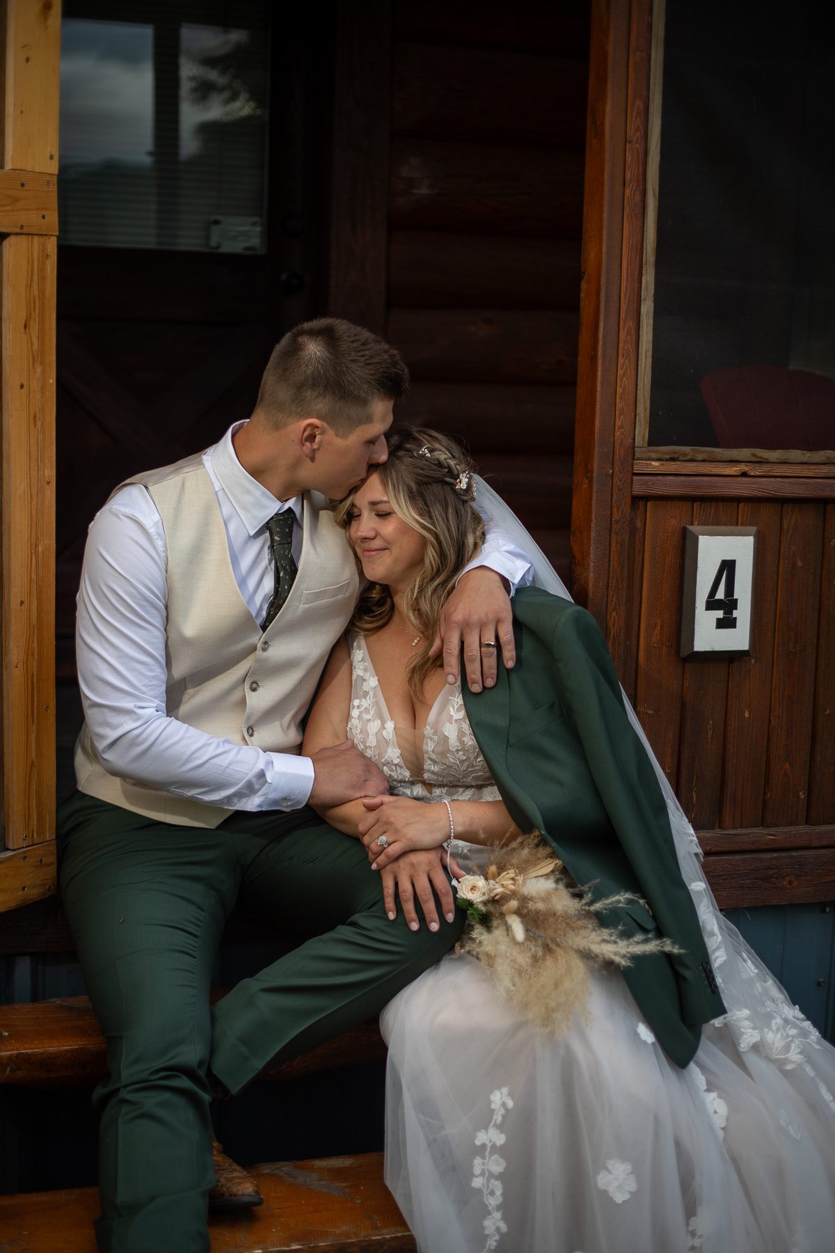 An intimate elopement at a cabin at Rock Lake Earth Lodge