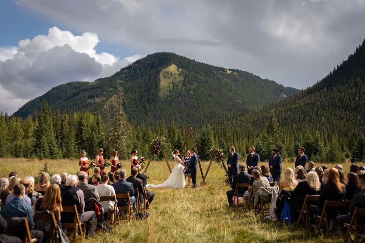 A wedding detail at Rock Lake Earth Lodge
